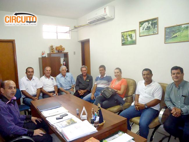 delfinopolis_reuniao